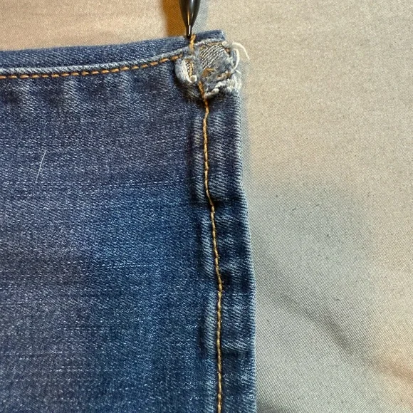 Lucky Brand Dark Blue Boot Cut Jeans low rise sz 0/26R 5pkt design, casual - Picture 15 of 16